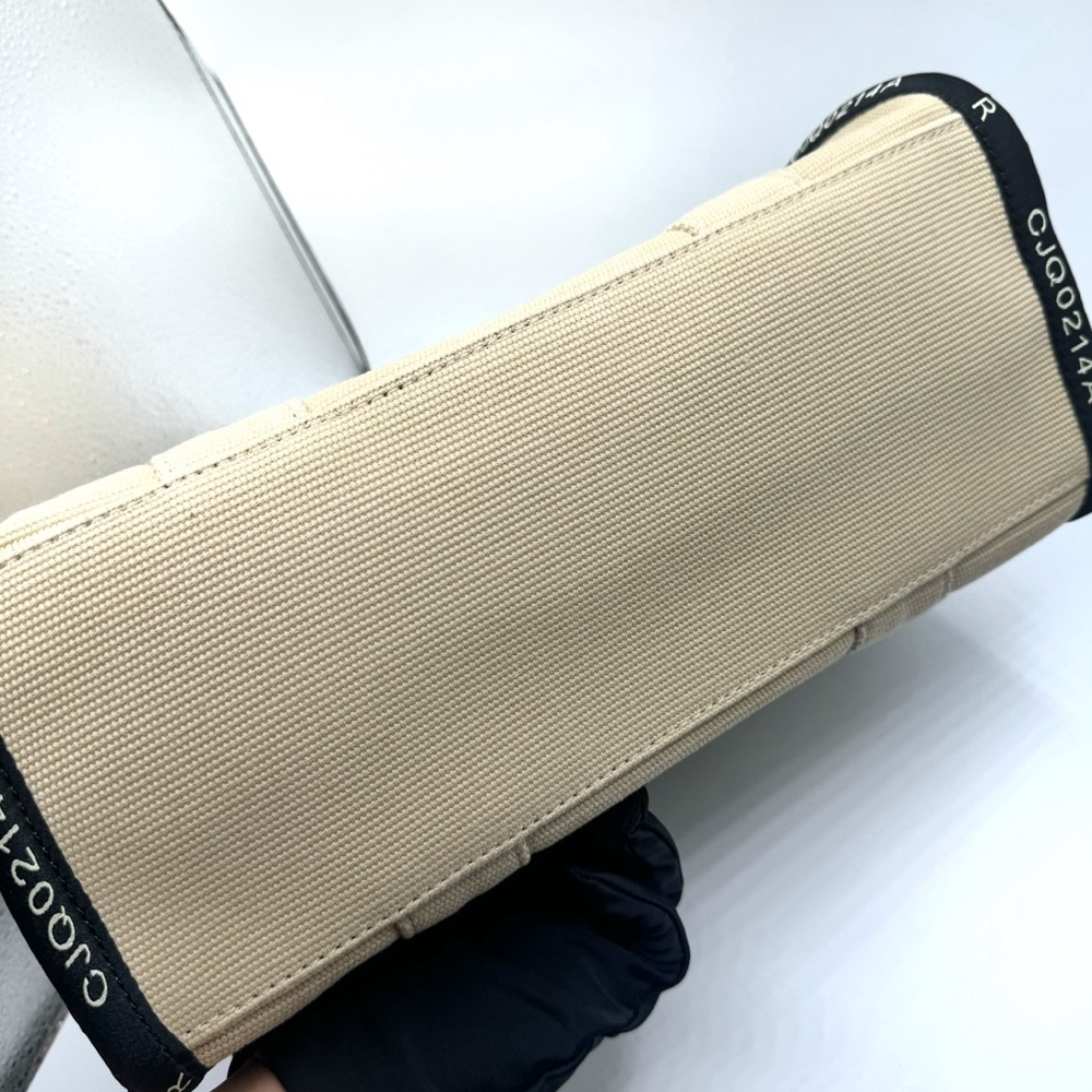 NEW Marc Jacobs Warm Sand Beige Jacquard Crossbody Medium Top Handle Tote Bag - Picture 6 of 11